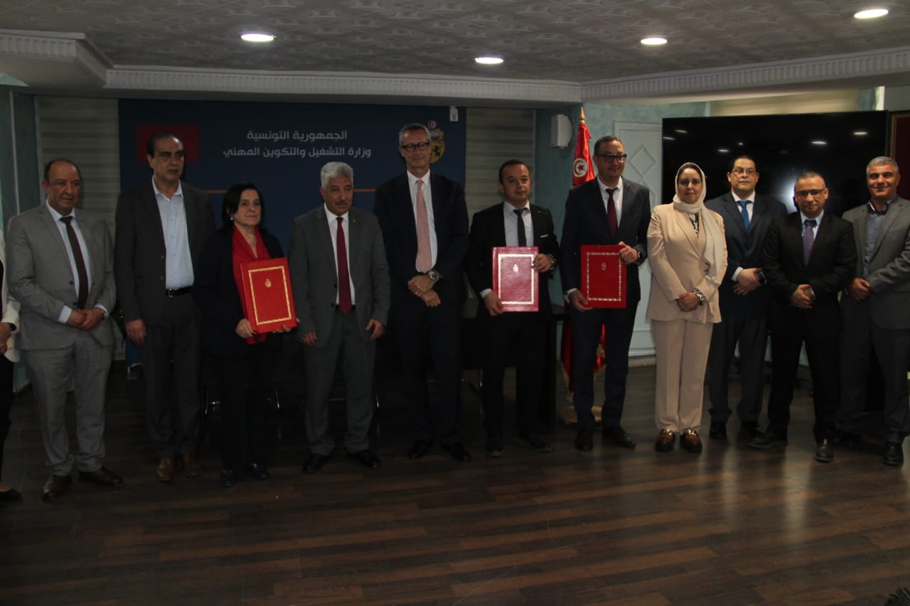 يفتح باب الانتدابات أمام الشباب التونسي بسوق الشغل الإيطالية.. اتفاق تونسي إيطالي جديد لمدة 5 سنوات 